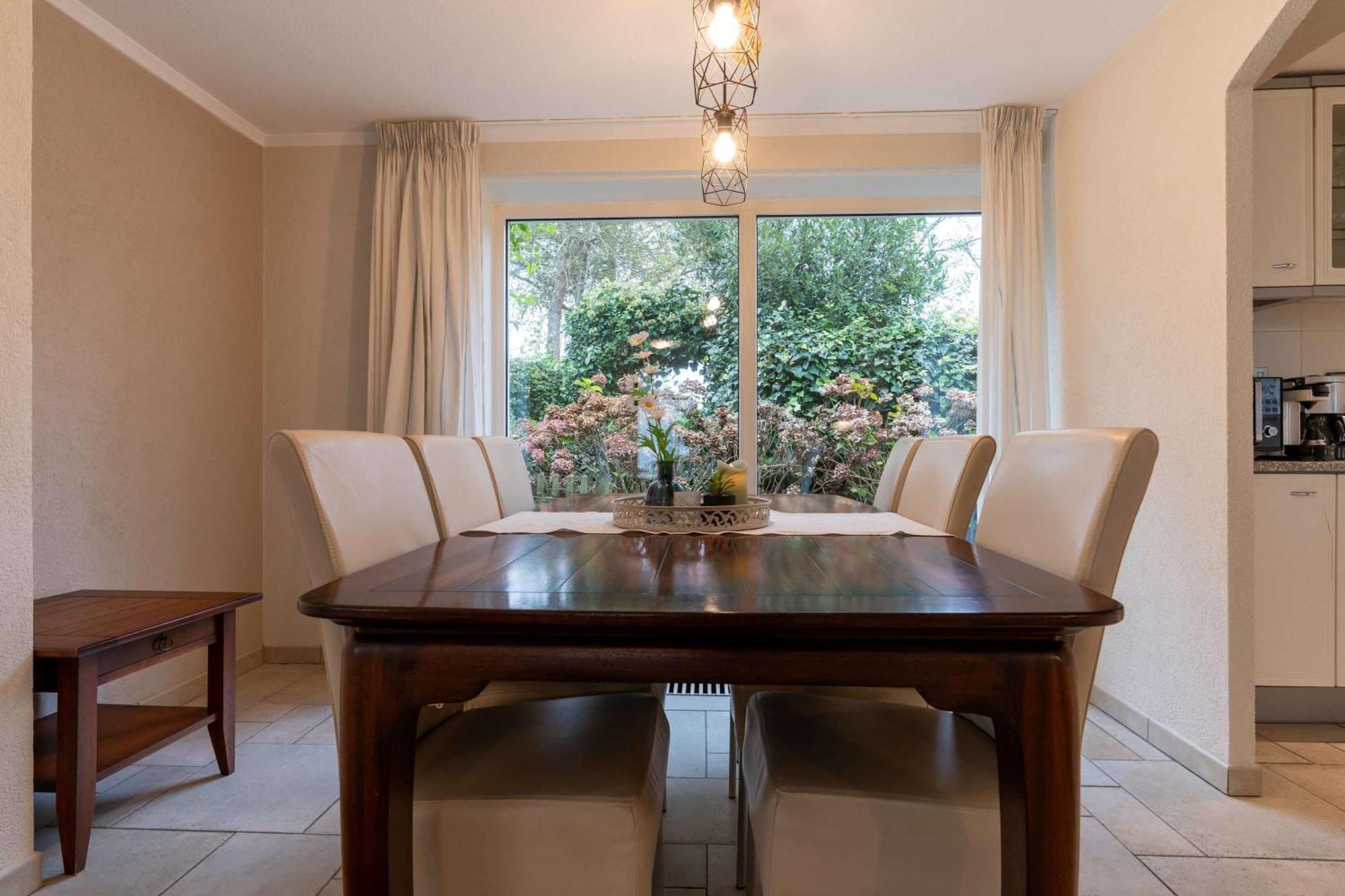 Hello Zeeland - Vakantiewoning Elf Boompjes 83 *
